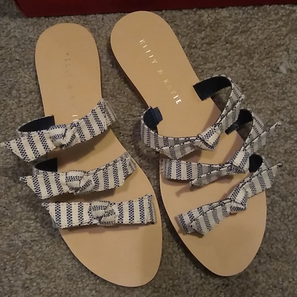 Kelly & Katie Sandals * NEVER WORN*